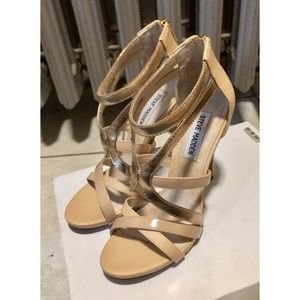 BRAND NEW. Steve Madden Stella, Size 7, Blush/Gold